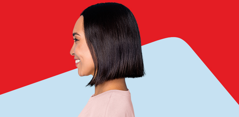 Photo d’un visage de profil sur fond de vague évoquant le logo Banque Nationale